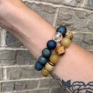 Healing quartz bracelets